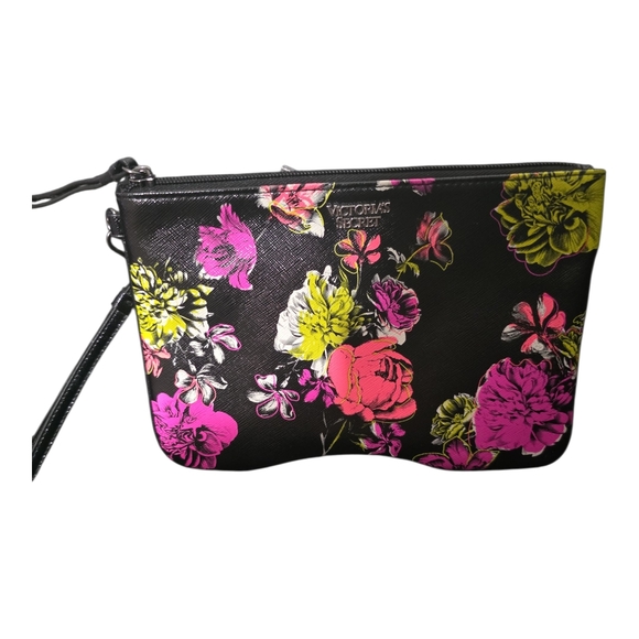 unbranded Handbags - Cosmetic Bags($50+ Value)may contain Jeffrey Star, Dior, Stilla, Revolution, etc